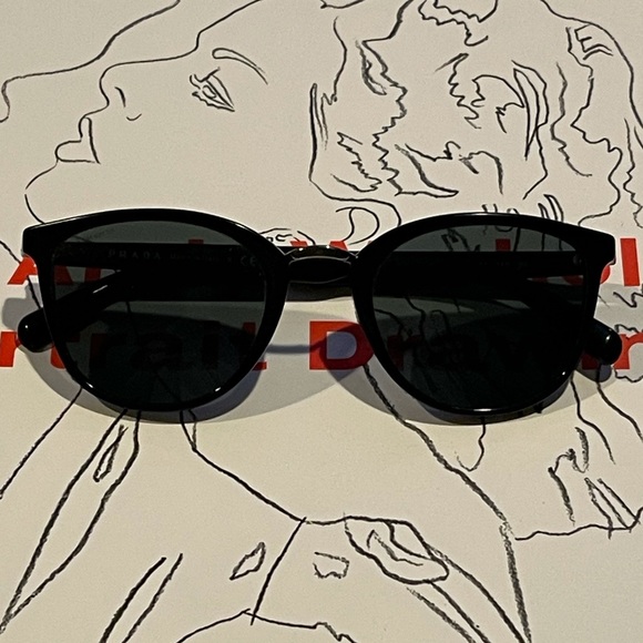 Authentic Prada Sunglasses - Picture 7 of 7